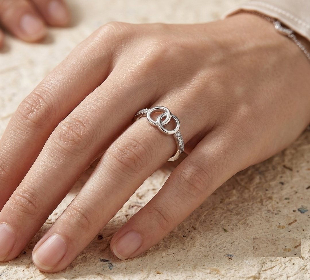 Engraved Promise Ring, Interlocking Circles Silver Ring, I Love You Forever Engraved Band, Intertwined Eternity Ring, Anniversary Gift for - Image 4
