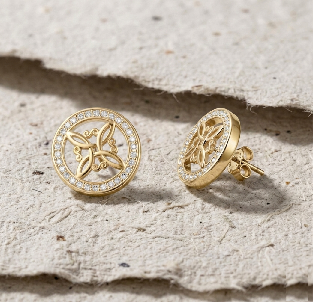 Celtic Knot Stud Earrings in 925 Sterling Silver, Minimalist Geometric Round Disc Earrings, Dainty Filigree Jewelry, Unique Gift for Her