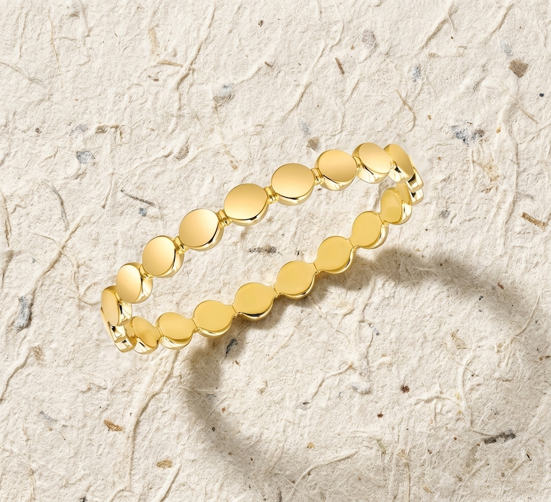Disc Eternity Ring - Minimalist Dotted Band - Circle Stackable Ring - Simple Geometric Jewelry - Flat Bead Ring for Her