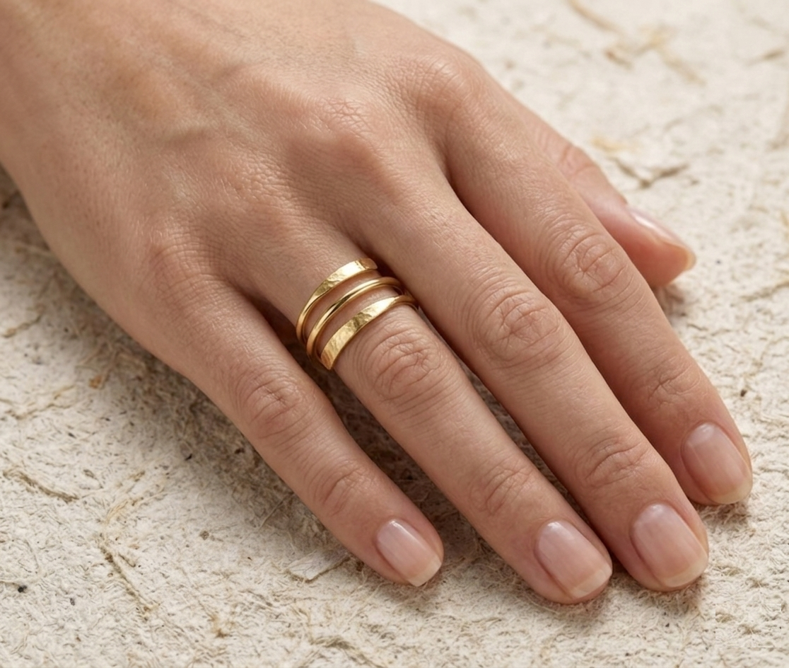 Hammered Wrap Ring for Women, Adjustable Spiral Ring, Minimalist Stacked Band, Recycled Gold Jewelry, Unique Gift for Her - Image 4